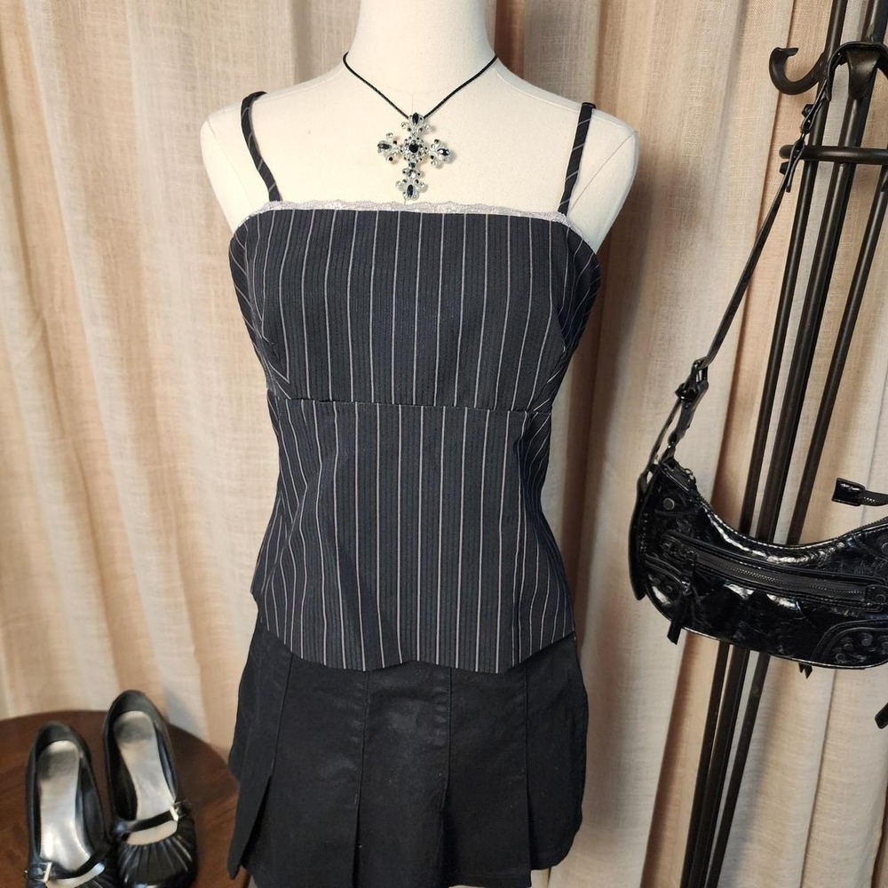 B. Smart Vintage Pink Pinstripe Cami Top Size 9/10 Black Lace Trim Y2K 90s